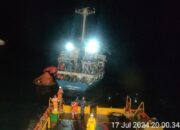 Tim PHE ONWJ Selamatkan 18 Awak Kapal Glorie Indah I Yang Karam Di Kepulauan Seribu