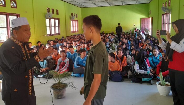 Saat MPLS SMK Gumer Didatangi MAA, Kodim Dan Polres
