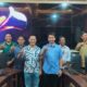 Kepala Lembaga Penyiaran Publik (LPP) Radio Republik Indonesia (RRI) Lhokseumawe, Antoni, S.Sos sata diterima Kepala Dinas Komunikasi dan Informatika Kota Langsa Muzammil, SSTP. MSP beserta staf di kantor setempat, Kamis (18/7) sore. Waspada/dede