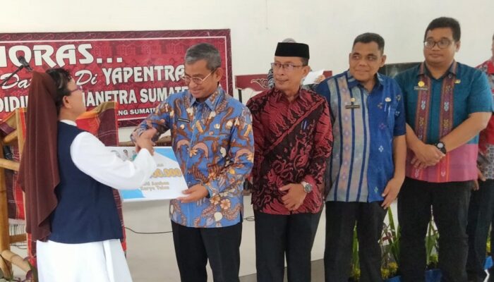 Pemkab DS – Baznas Serahkan Bantuan Hibah