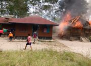 Dua Rumah Terbakar Di Samosir