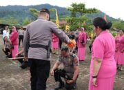 Kapolres Tapteng Pimpin Upacara Korp Raport Kenaikan Pangkat 20 Personel