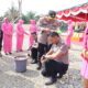 Kapolres Palas) AKBP. Diari Astetika, S.IK tepung tawari personel yang mendapat kenaikan pangkat. (Waspada/Ist)