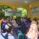 Ketua FKUB Kota Langsa, H Hasanuddin, didampingi tokoh lintas agama saat memberikan pemaparan gampong sadar kerukunan, di Aula Gampong Meurandeh Dayah, Kecamatan Langsa Lama, Kamis (25/7). Waspada/Rapian