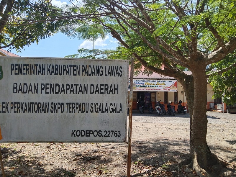Kantor Badan Pendapatan Daerah kabupaten Padang Lawas. (Waspada/Idaham Butar Butar)