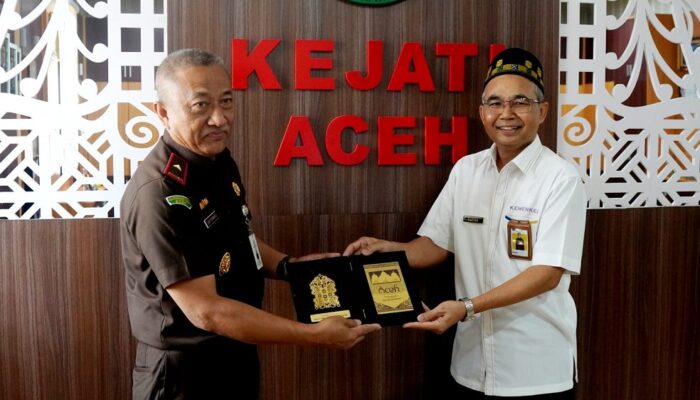 Koordinasi Penegakan Hukum Pajak, Kakanwil Pajak Kunjungi Kajati Aceh