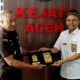 Kakanwil DJP Aceh mengunjungi Kajati Aceh dalam rangka penegakan hukum pajak di ruang kerja Kejati Aceh, Senin (01/07/24).(Waspada/T.Mansursyah)