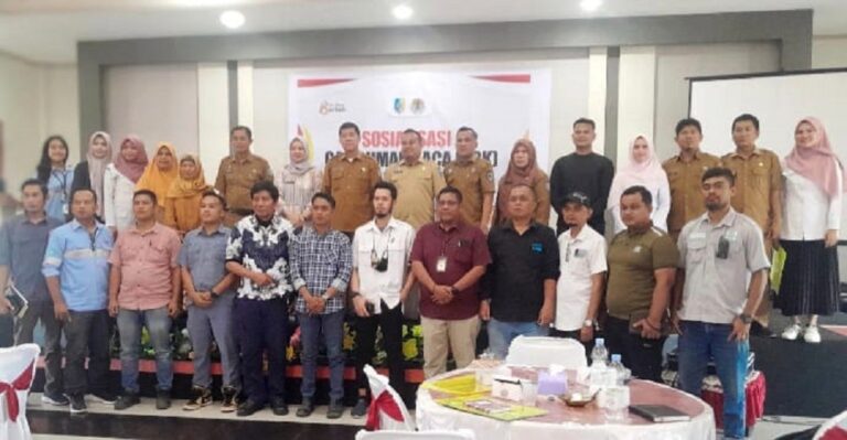   JALANNYA sosialisasi Gas Rumah Kaca ( GRK ) tahun 2024 oleh Disperkim dan LH Kabupaten Batubara di Hotel Grand Malaka, Labuhanruku.Waspada/Ist