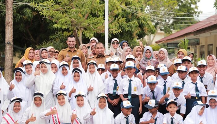 Iswanto Kunjungi Sekolahnya Dulu Di SMPN 2 Ingin Jaya