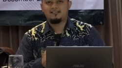 Pengamat Politik UIN-Sumut Dr. Ahmad Mukhlasin (pakai kopiah). (Waspada/ist)