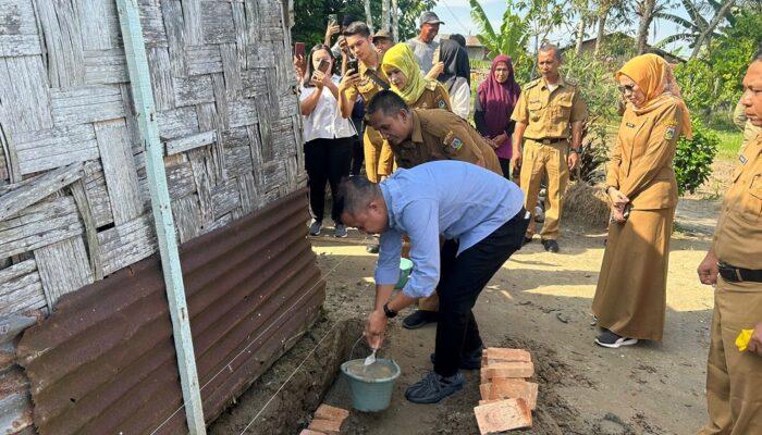 Pj Wali Kota Hadiri Ground Breaking RTLH Di Kecamatan Bajenis