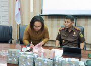 Kejari Samosir Eksekusi Uang Pengganti Kasus Korupsi APBDes