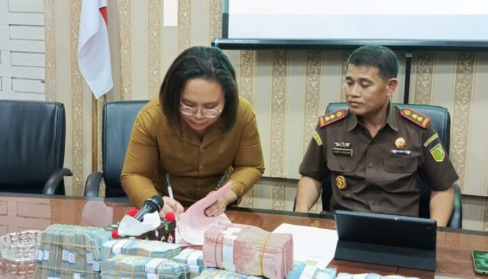 Kejari Samosir Eksekusi Uang Pengganti Kasus Korupsi APBDes