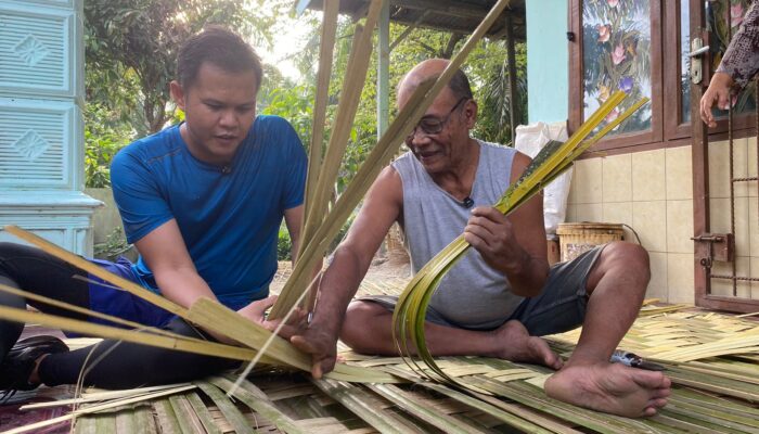 Adlin Tambunan Dukung Perajin Tepas Seibamban
