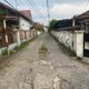 JALAN rusak di sepanjang Gg Family Jl Karya Darma, Kelurahan Pangkalan Mashur, Medan Johor. Waspada/Ist