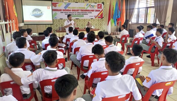 Ciptakan Generasi Unggul, Honda Gelar Sharing Technology Motor Honda Di SMK