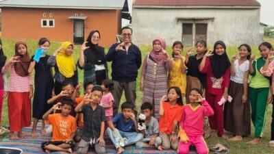 Prodi Seni Pertunjukan Unimed Berikan Pelatihan Seni Di Dapur Karakter Tambak Bayan