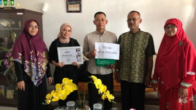SMP Negeri 6 Binjai Salurkan Donasi Palestina SMP Negeri 6 Binjai Salurkan Donasi Palestina