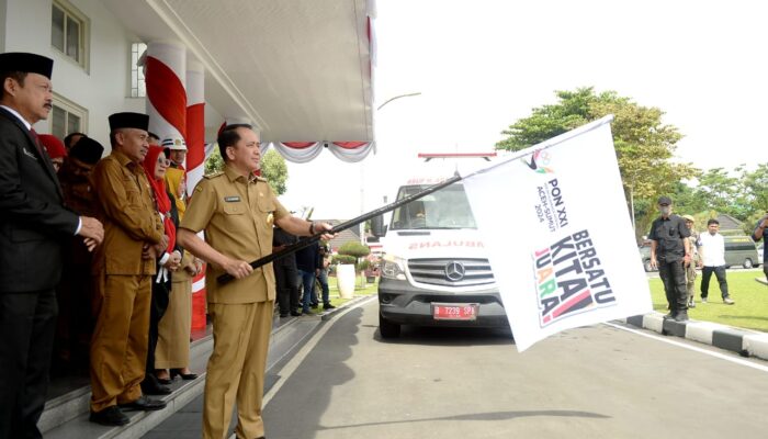 Pj.Gubsu Lepas Parade Ambulans Untuk Mendukung PON