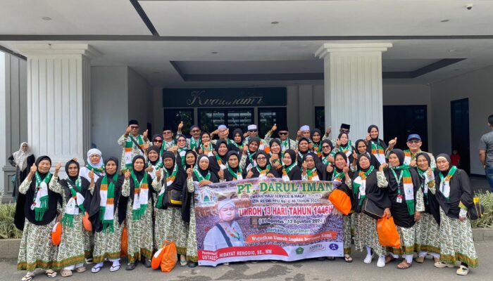 Umrah Lansia Darul Iman Diberangkatkan Ke Tanah Suci