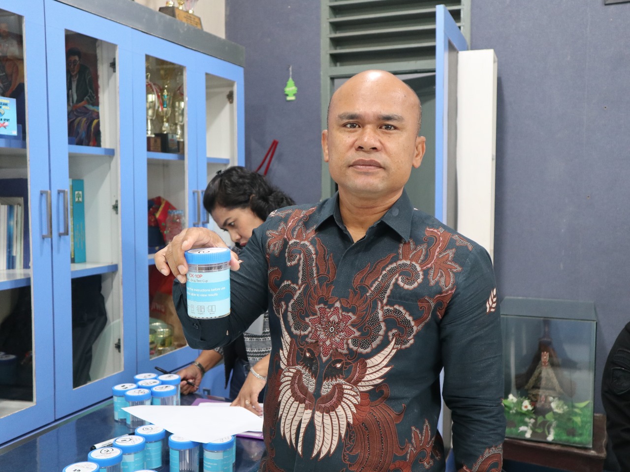 Seluruh Pegawai Rutan Tarutung Tes Urine