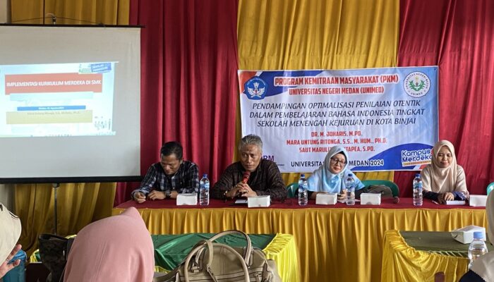 Tim Dosen Unimed Berikan Pendampingan Optimalisasi Penilaian Otentik Ke SMK