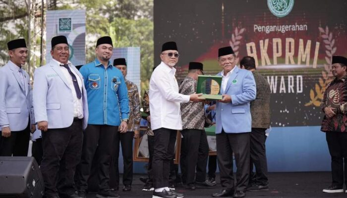 Yusuf Siregar, Bobby Nasution Dapat Anugerah ‘BKPRMI Award’