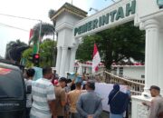 Pedagang Pasar Tavip Binjai Demo