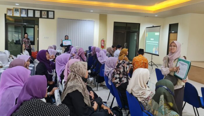 Tekan Angka Prevalensi Stunting, IHWG FKUI Serukan Jaga Kualitas Air Minum