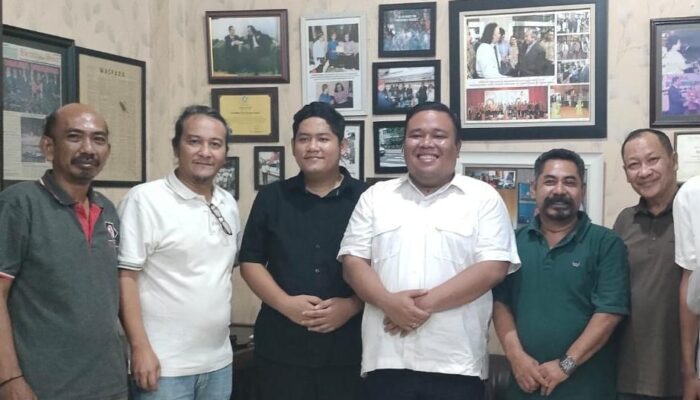 Freddy Lamhot Situmorang: Satu Keluarga Satu Sarjana