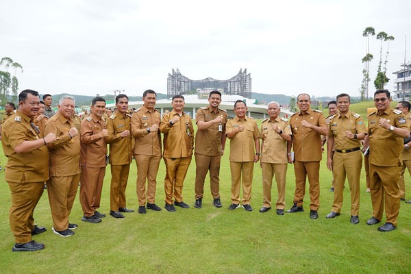 Foto-foto Pj Bupati Langkat Bersama Pj Gubsu Dan Kepala Daerah Se-Sumut Di IKN