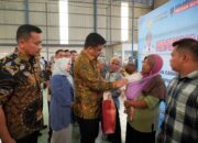 Bobby Nasution Serahkan BP-CBP Kepada 81.569 Keluarga Penerima Manfaat, 1.000 Nelayan Terima Kartu BPJS Ketenagakerjaan