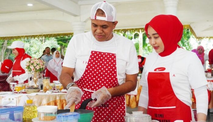 HUT Ke-79 RI, Pj Bupati Langkat Faisal Hasrimy Juara Lomba Masak Nasi Goreng