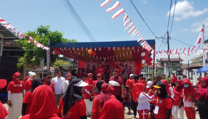 Gebyar Semarak Bintang Faisal, Massa Padati ‘Gedung Putih’