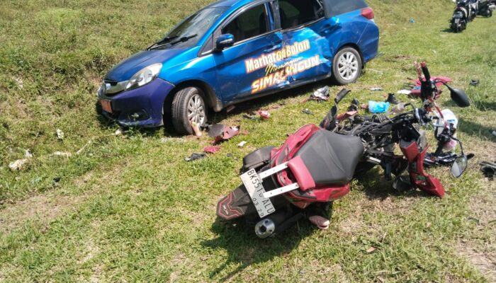 Tabrakan Beruntun Di Jalinsum P.Siantar-Medan, Mobil Camat Ringsek, 4 Luka-luka