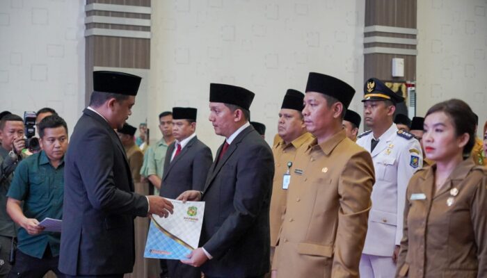 Lantik 54 Pejabat Manajerial, Bobby Nasution Sampaikan Pesan Tegas