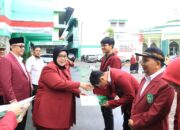 Rektor UISU Beri Penghargaan Kepada Pemenang PKM 2024