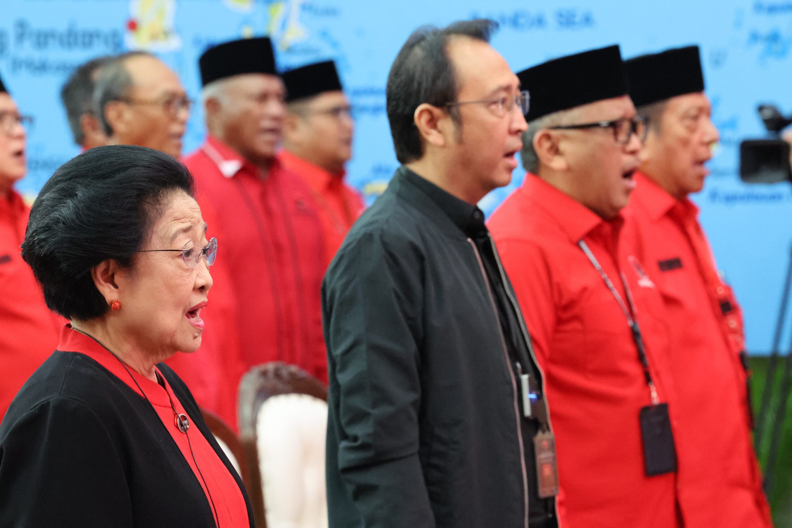 PDIP: Jangan Paksakan Sesuatu Tanpa Mendengar Suara Rakyat