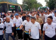 Ribuan Peserta IkutJalan Santai Road to PON