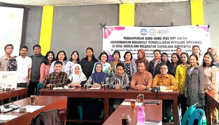 Tim Dosen Unimed Dan Disdik Dairi PKM Pendampingan Guru-guru IPAS SMP