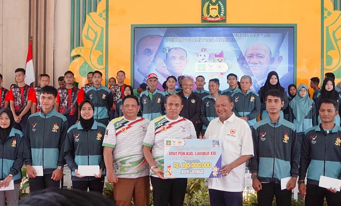 78 Atlet PON Asal Langkat Terima Tali Asih, Pj Bupati Janjikan Bonus