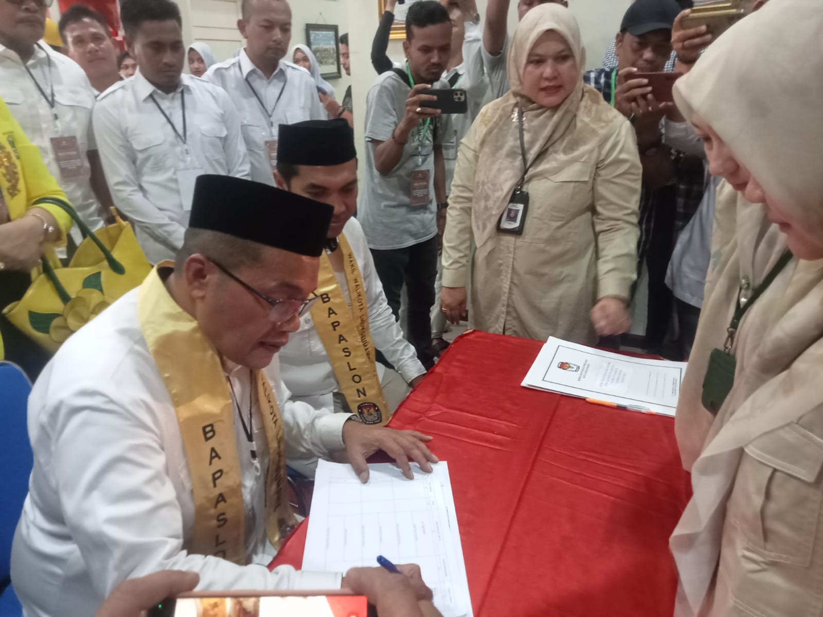 Tiga Paslon Wali Kota Lhokseumawe Mendaftar Ke KIP