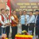 Ratusan Massa Antar Pasangan Alinuru -Faozanolo (AFO) Mendaftar Di KPU Nias