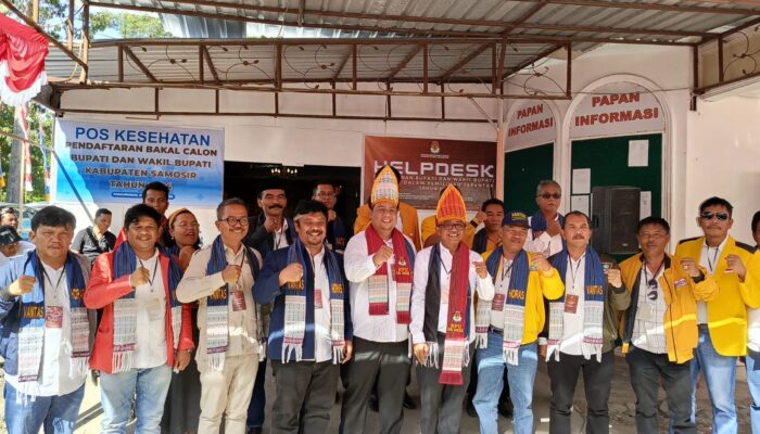 KPU Samosir Terima Pendaftaran Paslon Vandiko-Ariston