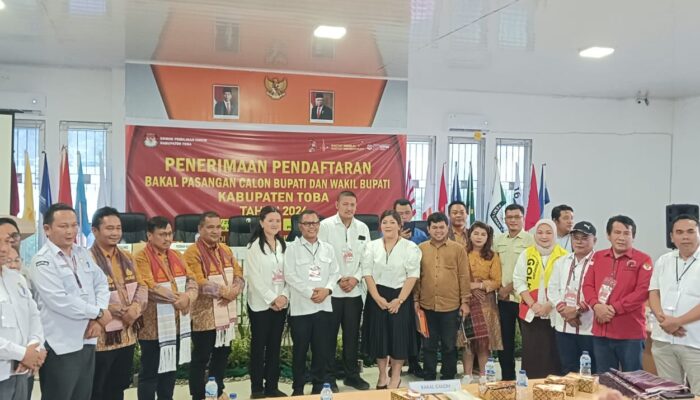 Poltak Sitorus Dan Gaga Naiborhu Resmi Diusung 5 Partai Besar Di Toba