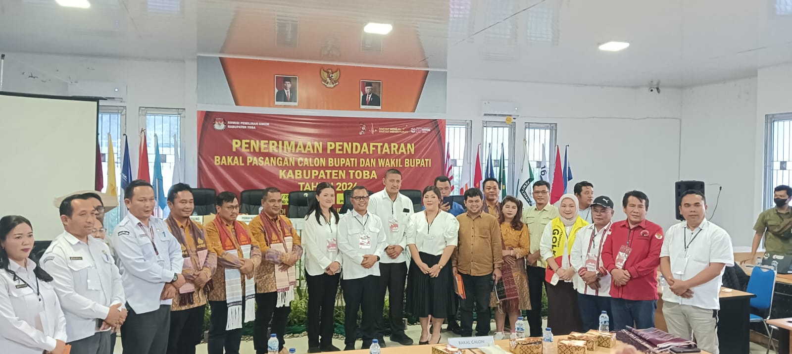 Poltak Sitorus Dan Gaga Naiborhu Resmi Diusung 5 Partai Besar Di Toba