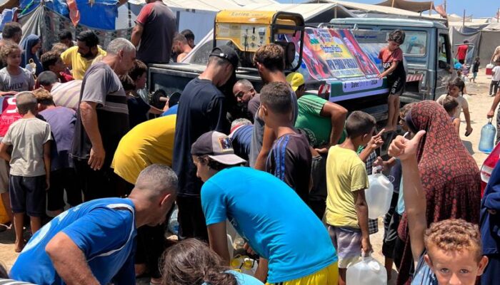 Dipimpin Ijeck, PP Sumut Salurkan Bantuan Air Bersih-Makanan Ringan Ke Palestina