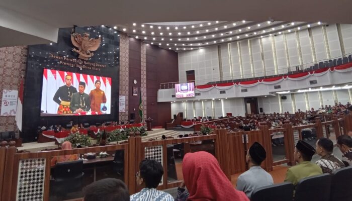 Di Akhir Masa Jabatannya, Jokowi Sampaikan Permohonan Maaf