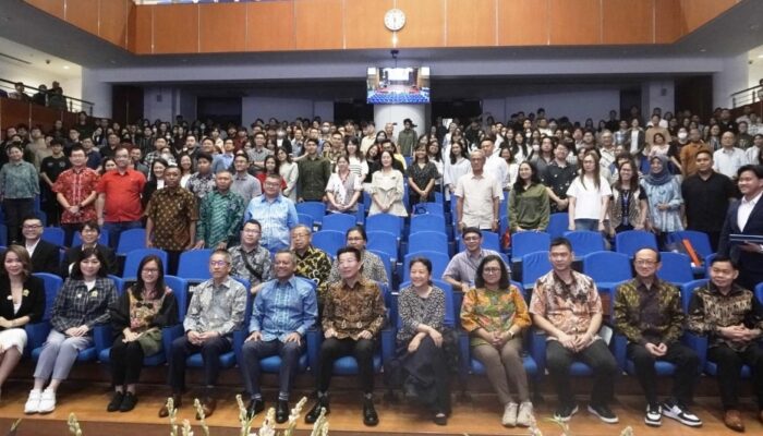 Gelar Reuni Akbar 2024, Alumni FEB Ukrida Kawal Pertumbuhan Ekonomi Masa Depan