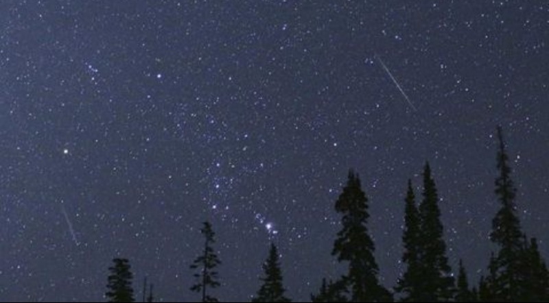 Puncak Hujan Meteor Perseid Dini Hari Besok, Bareng Aurora